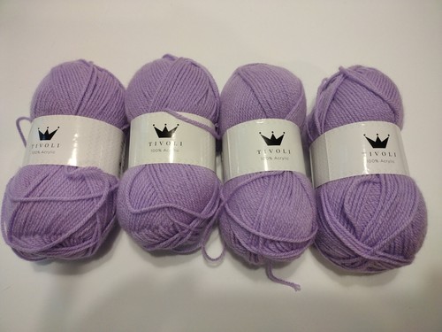 4 -Hobbii Tivoli 100% filato acrilico #40 lavanda 191 iarde ciascuno