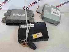 Renault Clio MK3 2005-2012 1.2 16v ECU SET UCH Immobiliser + Key Fob 8200937950