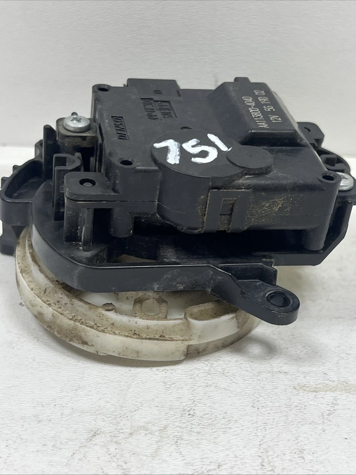 2024 SUBARU XV CROSSTREK HVAC ventilación de aire solapa puerta actuador motor OEM AA1138004040 Foto 3 de 4