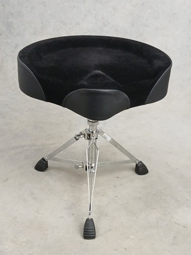STARFAVOR TRACTOR SEAT DRUM THRONE, BLACK, NICE CONDITION