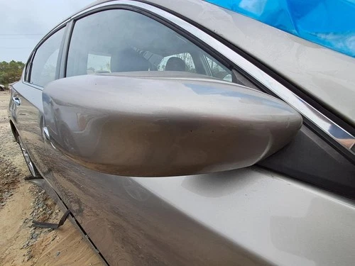 Used Right Door Mirror fits: 2013 Nissan Altima Power Sdn non-heated w/o LED tur