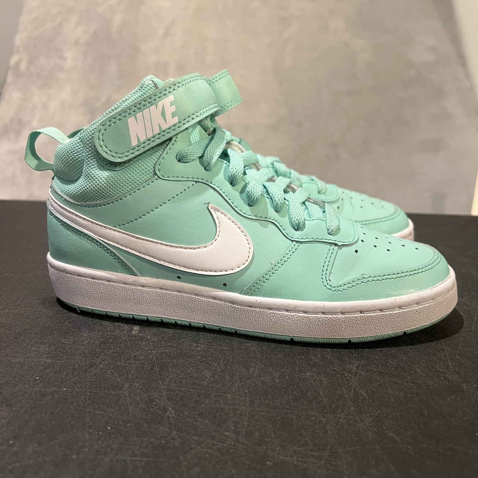 Youth Size 4.5y Emerald Rise Strap Cd7782-300