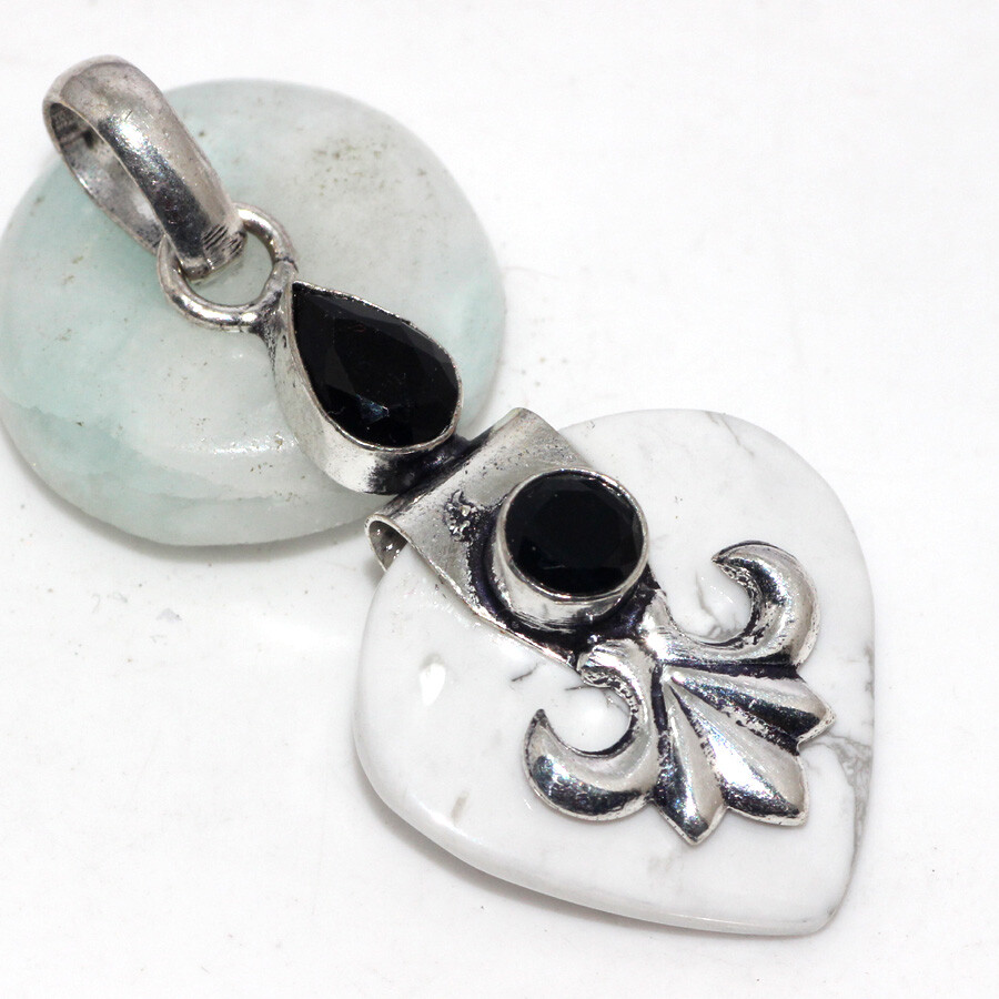 Howlite Black Onyx 925 Silver Plated Gemstone Pendant 2