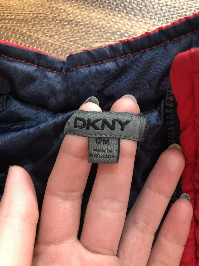 DKNY Baby Toddler Unisex Red Vest Size 12M - Image 4 of 4