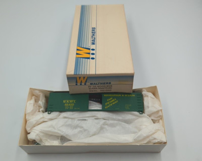HO Walthers 932-2269 M & STL 40  DS Wood Box W Dreadnaught Ends NOS