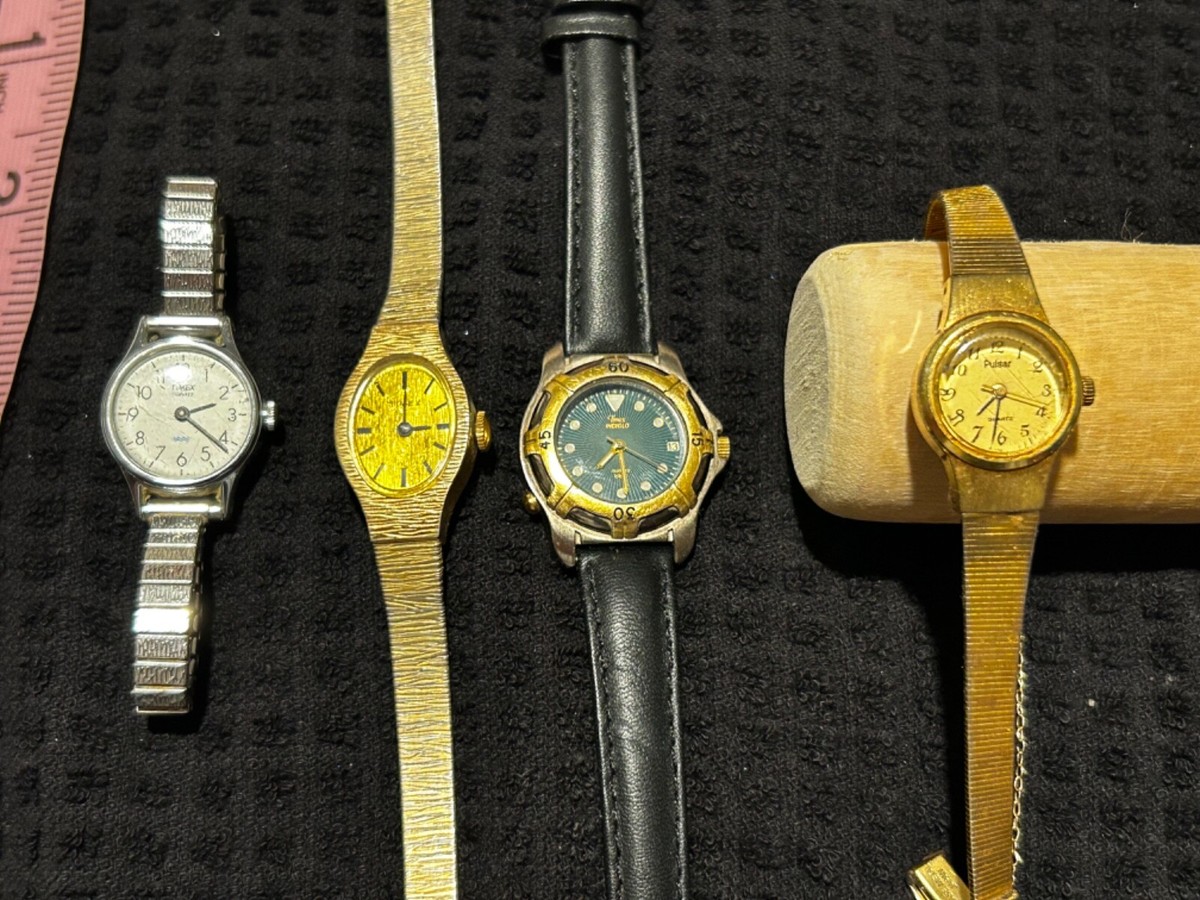 Timex-ann Klein pulsar Mixed Vintage Ladies Watch Lot - Gold & Silver Tones Vintage Timex Ladies Watches - Set Of 2 - Silver & Gold  main image 3