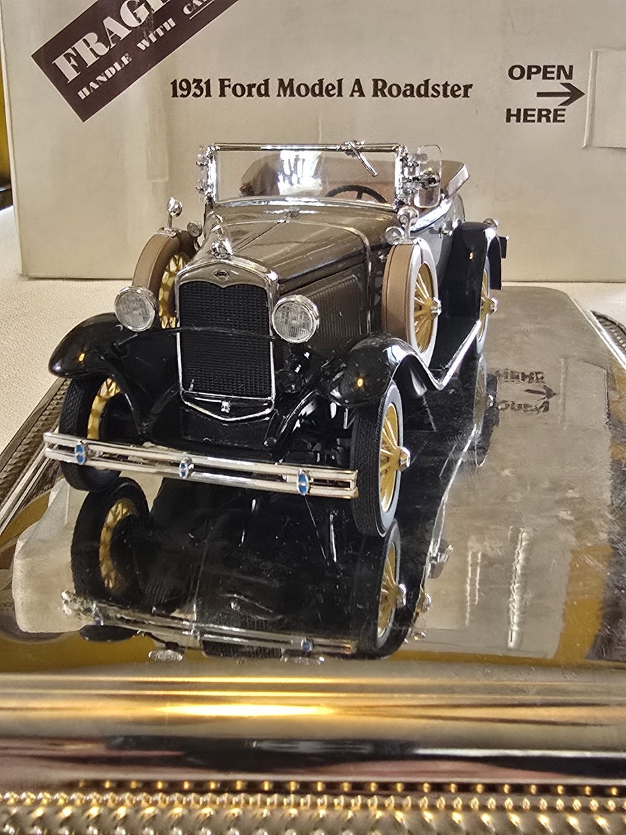 ダンバリーミント1931 Ford Model A Deluxe Coupe Danbury Mint 1931 Ford Model A Deluxe Roadster Convertible with