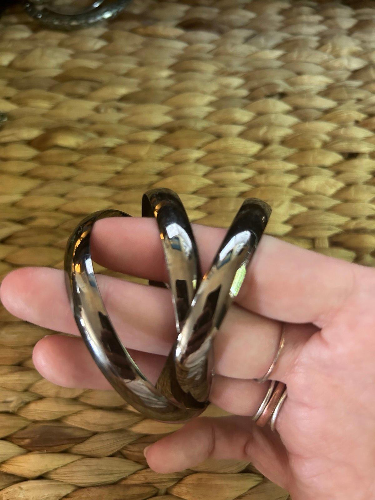 Interlocking gunmetal gray bangle bracelets - image 8