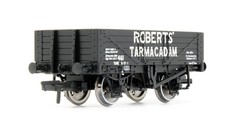 Bachmann Pre-Owned 37-037 5 Plank Wagon Steel Floor 'Roberts Tarmacadam'