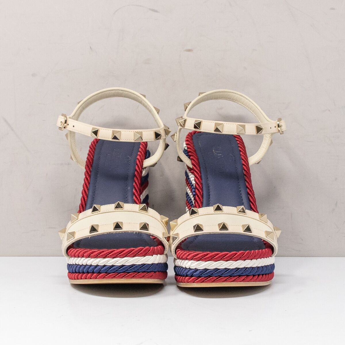 Valentino Garavani Rockstud Torchon Wedge Sandals Size 37 EU Valentino Garavani Rockstud Torchon Wedge Sandals Size 37 EU