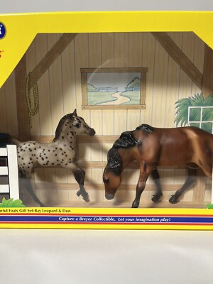 Breyer Classic Colorful Foals Gift Set # 683 Bay Leopard & Dun 2007   NIB