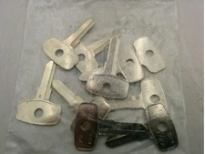 YAMAHA KEY BLANKS, YH21 X18, PACKAGE OF 10, NIB