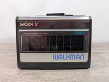 Vintage Sony Walkman WM-41 Cassette Player FOR PARTS TURNS ON DOESNT SPIN