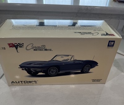 AUTOart Chevrolet Corvette Sting Ray 1963 1:18 Blue Diecast Limited Edition