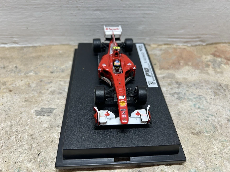 FERRARI F10 2010 FERNANDO ALONSO BAHREIN EDITION HOT WHEELS- 1/43 - Immagine 2 di 4