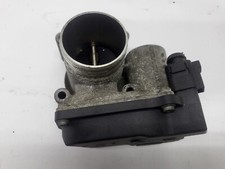 VW FOX 5Z Drosselklappe Drosselklappenstutzen 03D133062E (01)