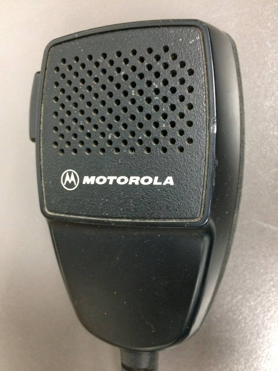 Motorola Radius CM300, UHF, 32 CH, 40 W, AAM50RPF9AA1AN, W MIC