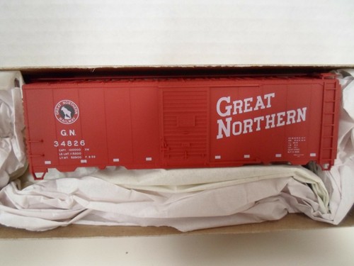 Accurail #35099 - Great Northern 40 ft AAR coche de caja de acero, Rd #34826 | Zustand: New