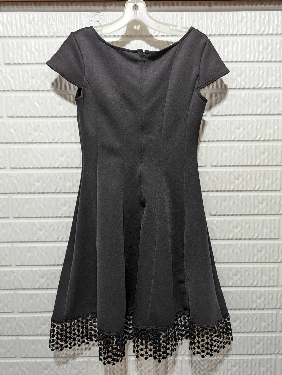 Donna Ricco Women's Black Lace Hem Cap Sleeve Fit and Flare Dress Size 4 | eBay Donna Ricco Women's Black Lace Hem Cap Sleeve Fit and Flare Dress Size 4 | eBay
