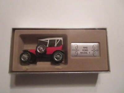 ミニカー Corgi Classics 1915 Ford Model T Powerhouse Collection - '1915 T Model Ford' Corgi Classics model car