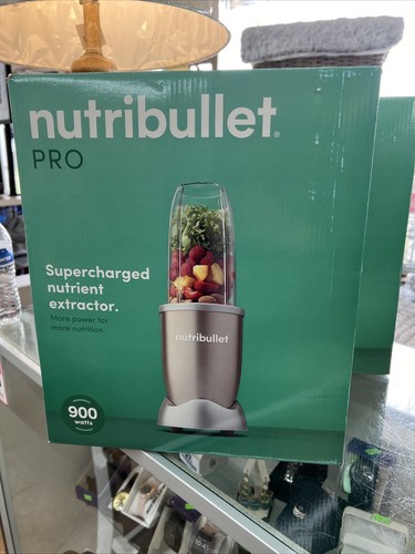  Nutribullet Pro 900 Watts Powerful Nutrient Extractor NEW IN BOX!!! - Picture 1 of 1