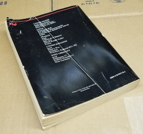 Original Intel Microcontroller Handbook 1985 ISBN 0-917017-15-3 reference book - Picture 4 of 6