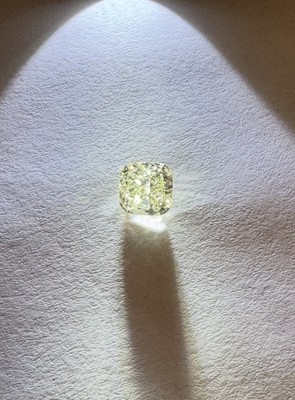 1.07ct Radiant Cut Fancy Natural Yellow Diamond (VS / F Color)