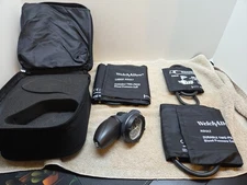 Welch Allyn Tycos DS58 Hand Aneroid Sphygmomanometer Blood Pressure