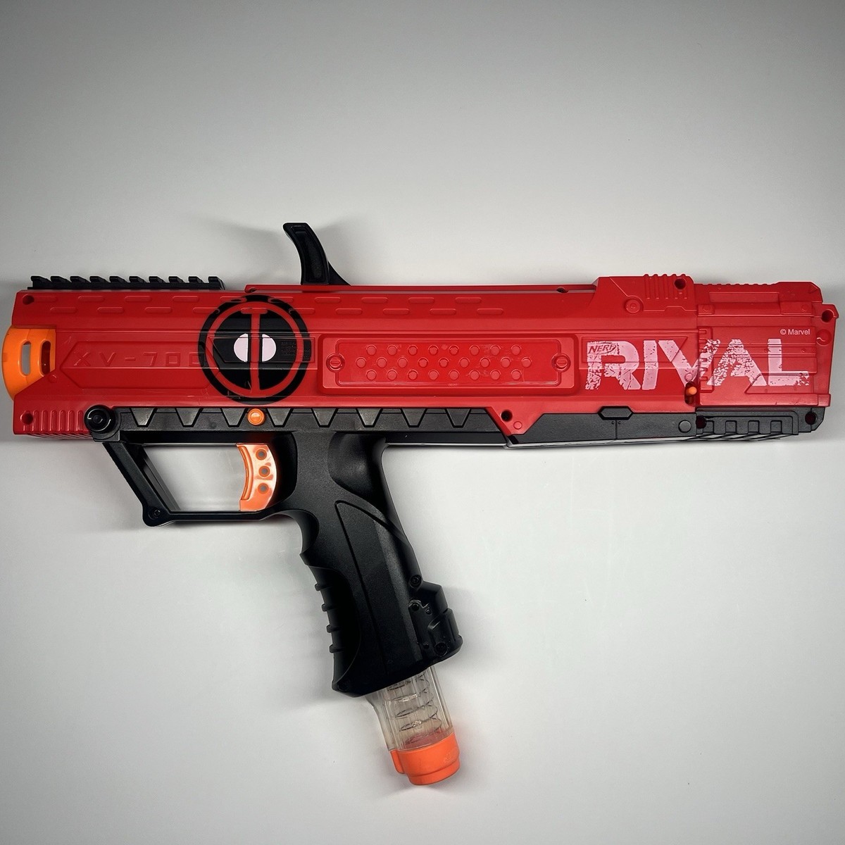 NERF Rival Apollo XV-700 Deadpool Edition Blaster w/ Magazine +