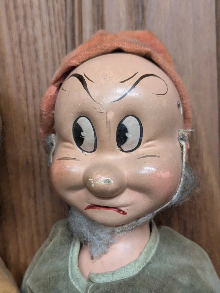 Rare 1930s Disney Snow White The Seven Dwarfs Composition Dolls Complete  - Image 4 of 4