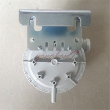 1PCS New Pressure Switch QBM81-3 20-300pa #zc