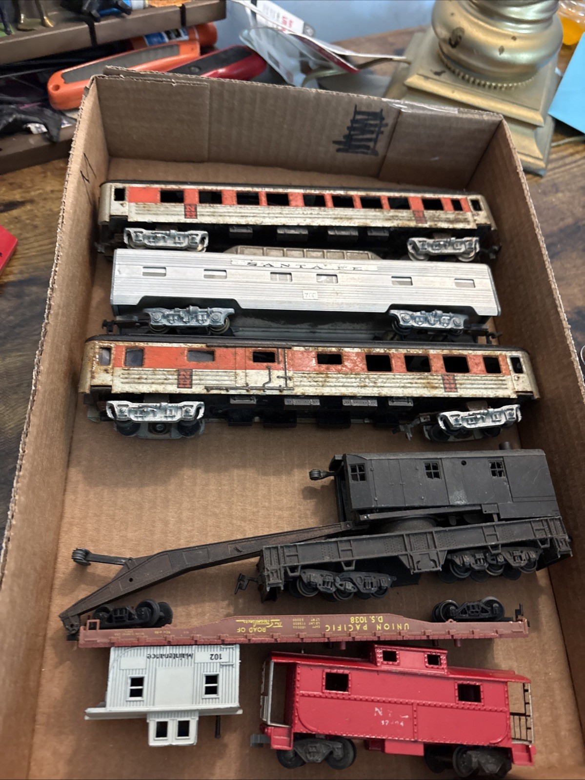 Lot Of 6 Vintage Ho Train Cars For Parts Or Repair. Fleshmann, Crane Car