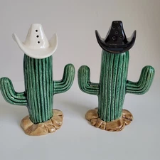 Vintage Cactus Cowboy Hats Salt and Pepper Shakers Set Nice! See Description!