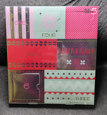 twelveNYC Christmas Nail Advent Calendar with Stickers, Gems, Acrylic Nails
