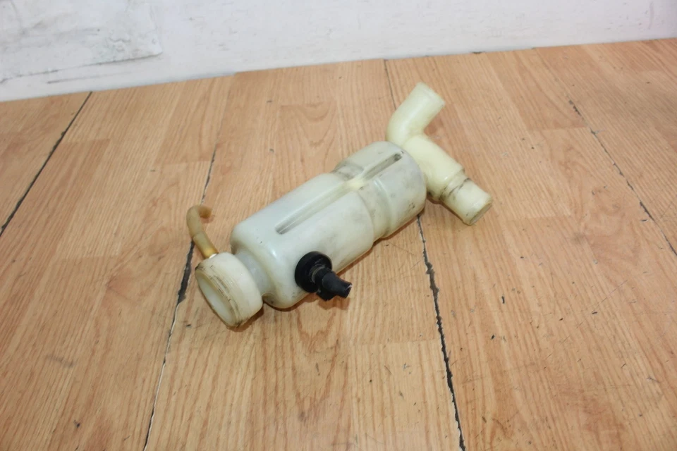 Arctic Cat M8 2007 tanque de refrigerante sin tapa Foto 3 de 4