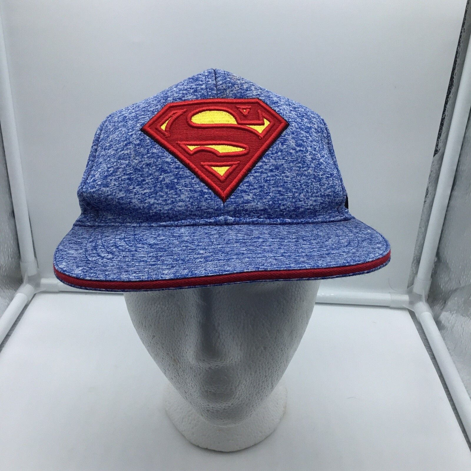 SUPERMAN ADJUSTABLE SNAPBACK BASEBALL HAT/CAP HEA… - image 1