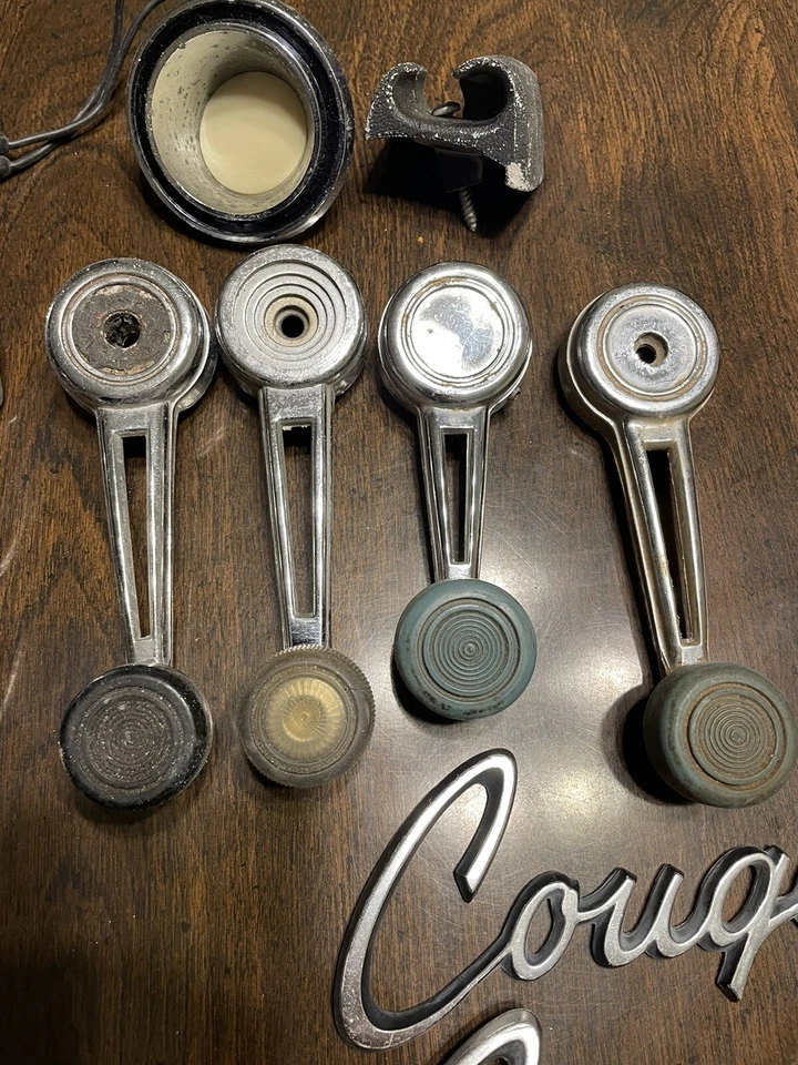 1969-1970 Mercury Cougar различные детали линзы ободки оконные рукоятки эмблемы - Изображение 4 из 4