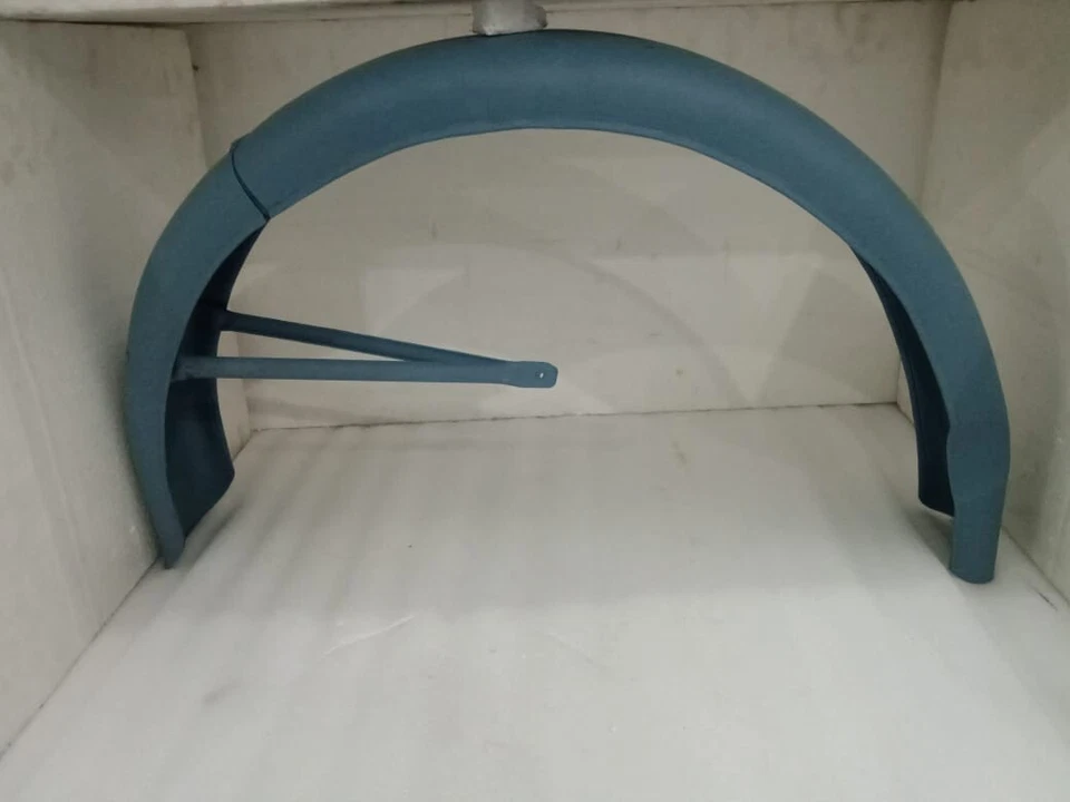 Guardabarros trasero crudo apto para motocicletas BMW R26 R27 Foto 2 de 4