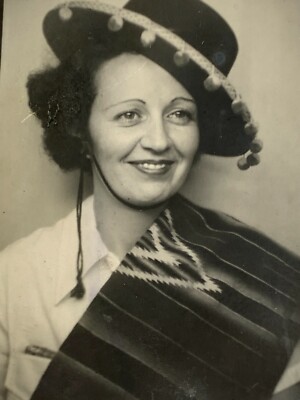 AcB) Found Photograph Photo Booth Pretty Woman Spanish Bull Fighting Hat Blanket