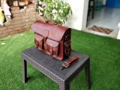 Genuine Vintage Leather Messenger Bag  Fit all Laptop Briefcase Satchel Office
