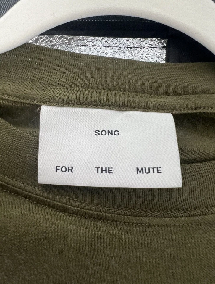 "Dreaming Eyes Open" Slim Tee Silk Jersey (Army Green) grail - Image 4 of 4