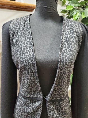 Cynthia Rowley Women's Black 100% Polyester Long Sleeve Open Front Jacket Small - Picture 3 of 10