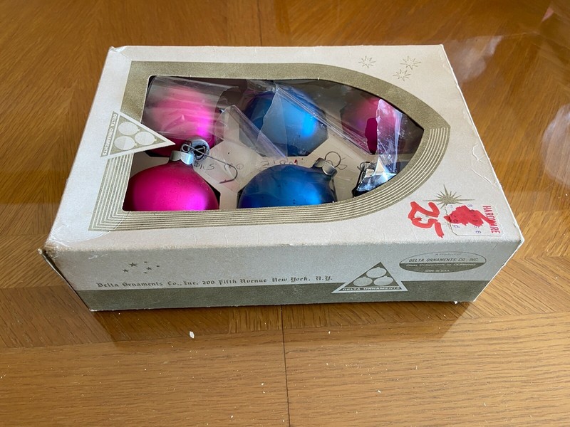 Vintage Delta Ornaments Christmas Tree Blue/Magenta Ornaments Original Box 6247