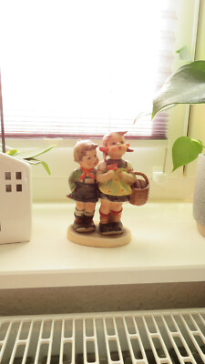 M.I.Hummel Goebel Figur 49/0 Brüderlein Schwesterlein Krone FM1