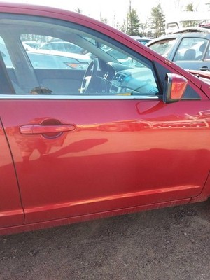 Used Front Right Door Assembly Front fits: 2010 Ford Fusion R. w/o side moulding