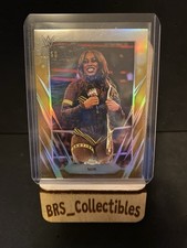 2026 Topps Chrome WWE Naomi Base /50 Gold