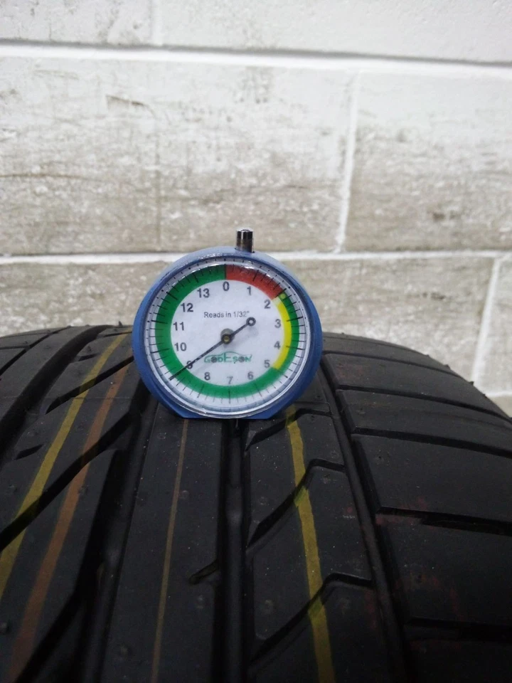 2x P245/40R19 Bridgestone Potenza RE050A 9/32 94 Y Used Tires 2454019 - Image 2 of 4