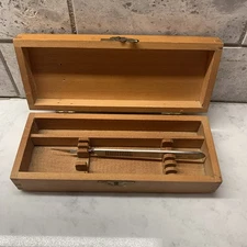 Vintage dissecting kit. Includes a wooden box and scalpel. 