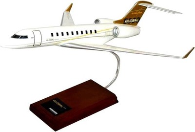 Bombardier Global Express 5000 Old Color Desk Display Jet Model 1/55 SC Airplane