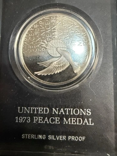 1973 UN Peace Medal Proof.  .82g Sterling Round. 3/4 Troy Ounce Of Silver